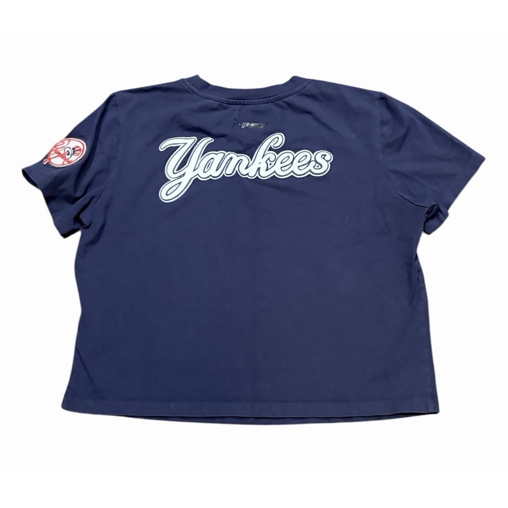 PRO Standard MLB New York Yankees Women's Size L Cropped Fitted T-shirt Navy - Picture 2 of 5